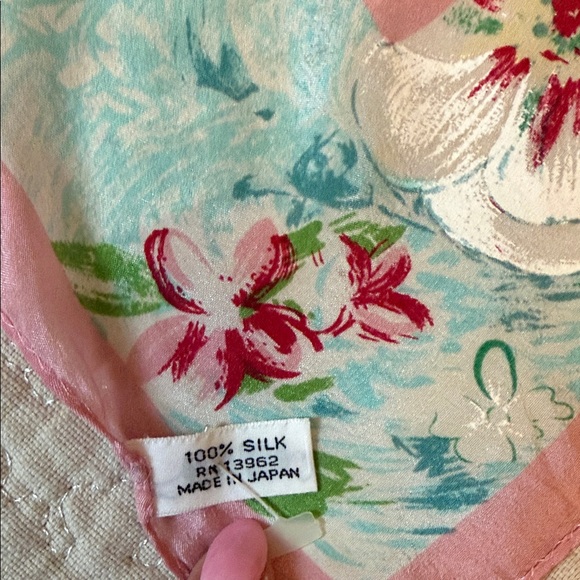 Vintage 100% Silk Floral Scarf Made in Japan Pink Cottagecore - Picture 2 of 4